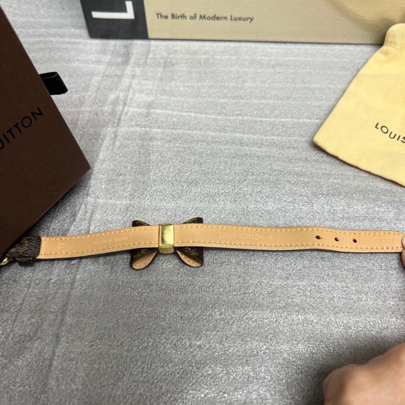 Louis Vuitton Leather Monogram Favorite Bow Bracelet - Picture 8 of 10